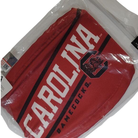 Hanes Ultrafuse Face Mask, NCAA South Carolina Gamecocks Adult OS Garnet Black - Picture 1 of 5